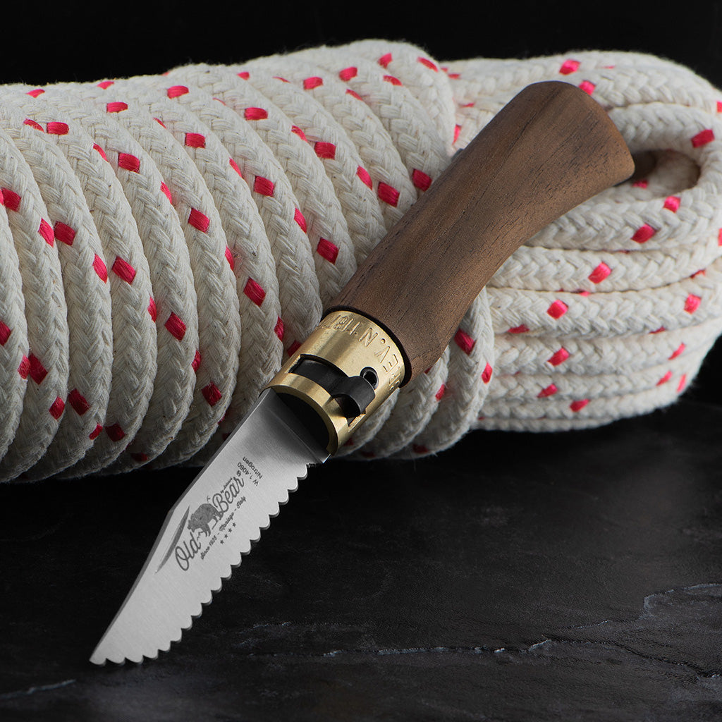 Classic Walnut Folding Knife | Stainless Serrated Old Bear Pocket Knives