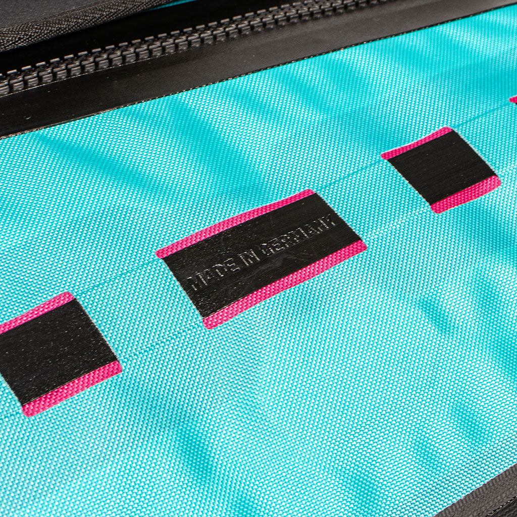 Duffle Lite 60L ORTLIEB OK1439 Duffle Bags 60L / Cyber Blue/Cyber Pink