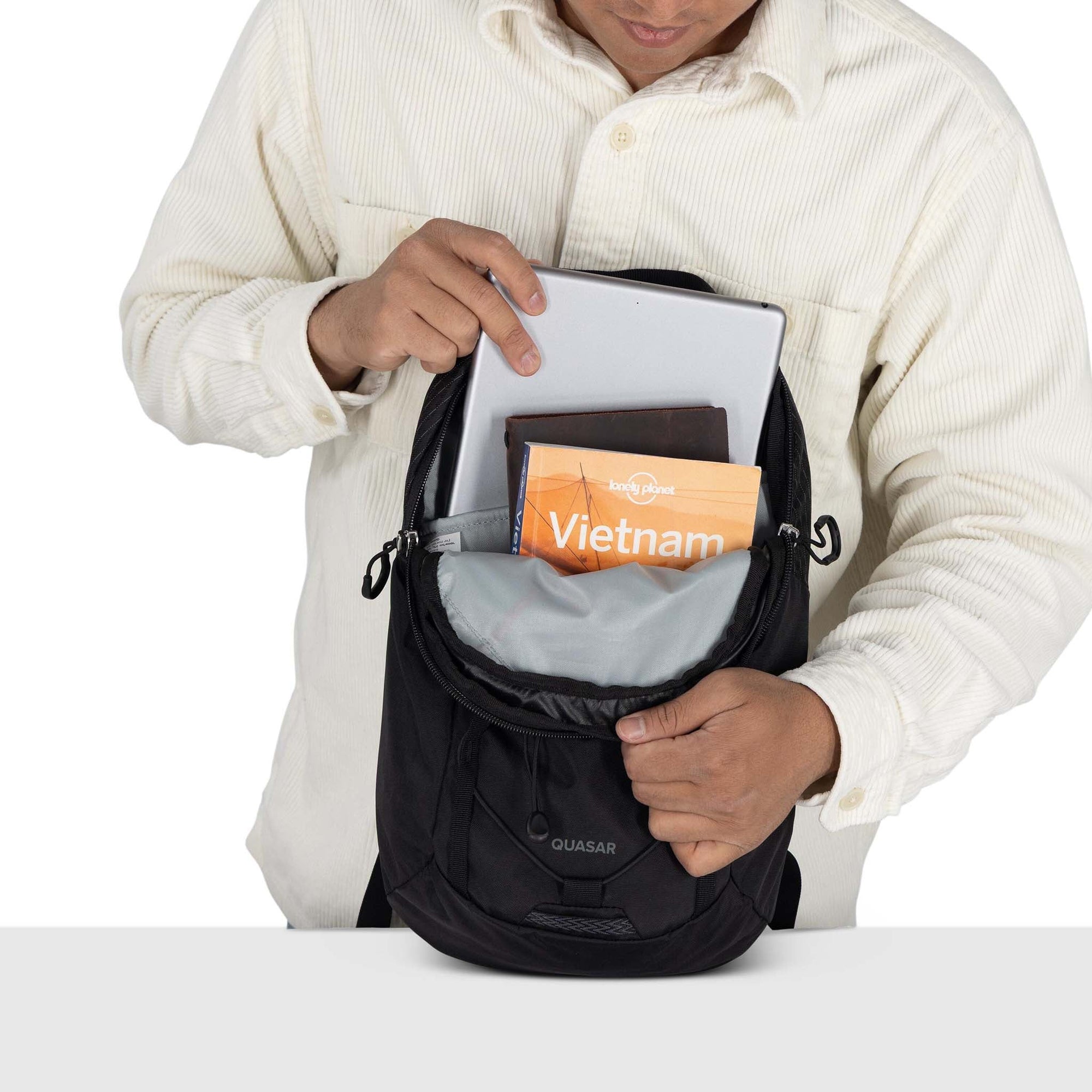 Osprey | Quasar Sling | Everyday Sling Bag | Black