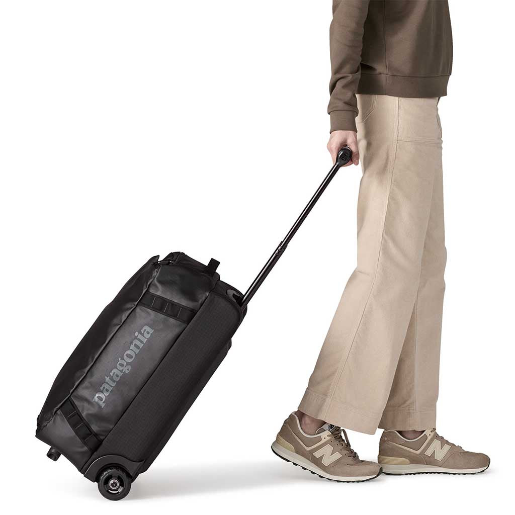 Black Hole Wheeled Duffle 40L Patagonia 49379-BOB-ALL Wheeled Duffle Bags 40L / Black/Black