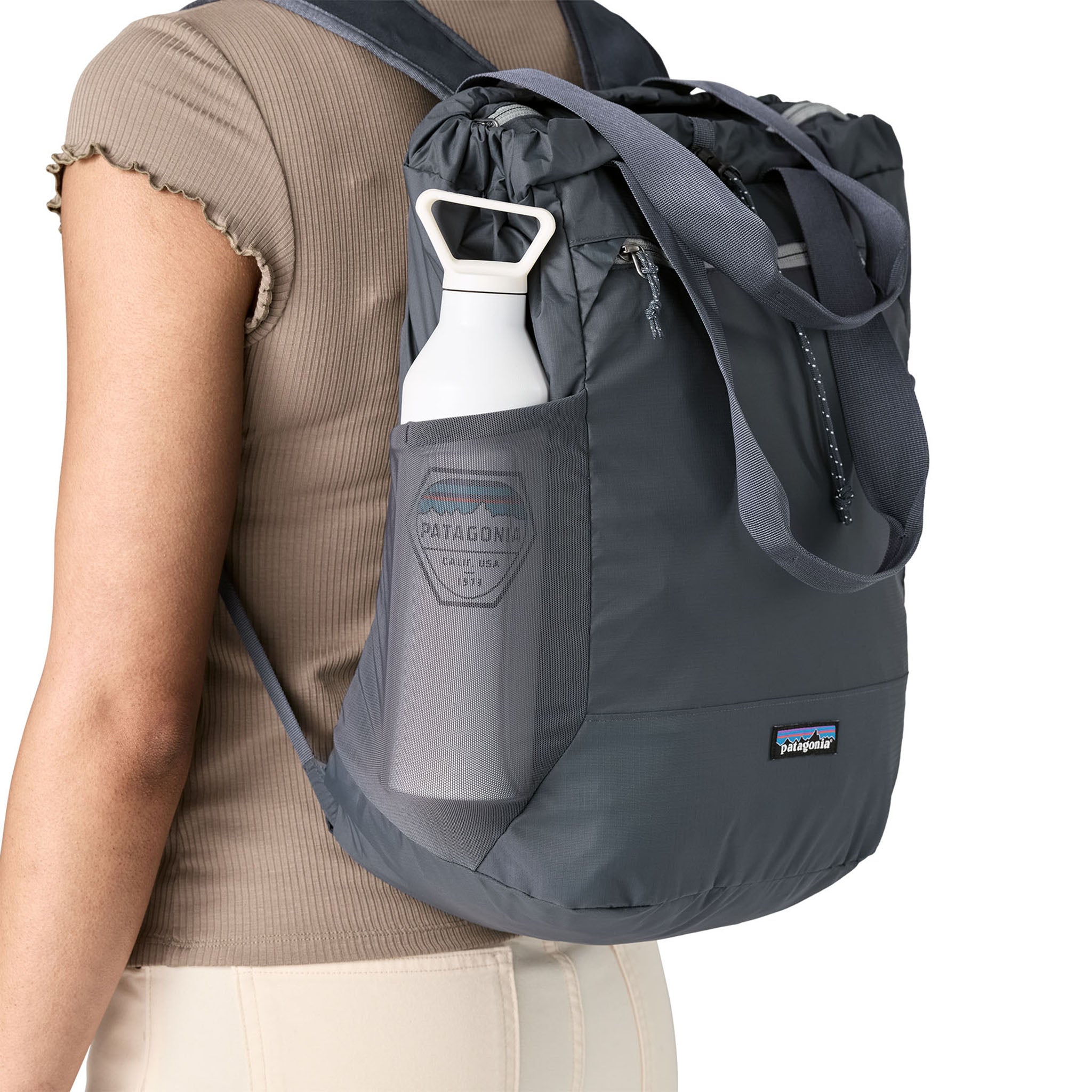 patagonia convertible travel bag Black Hole MLC 45L Black or comfortably carried by hand or over one shoulder Travel & Carry-on Duffel Bags