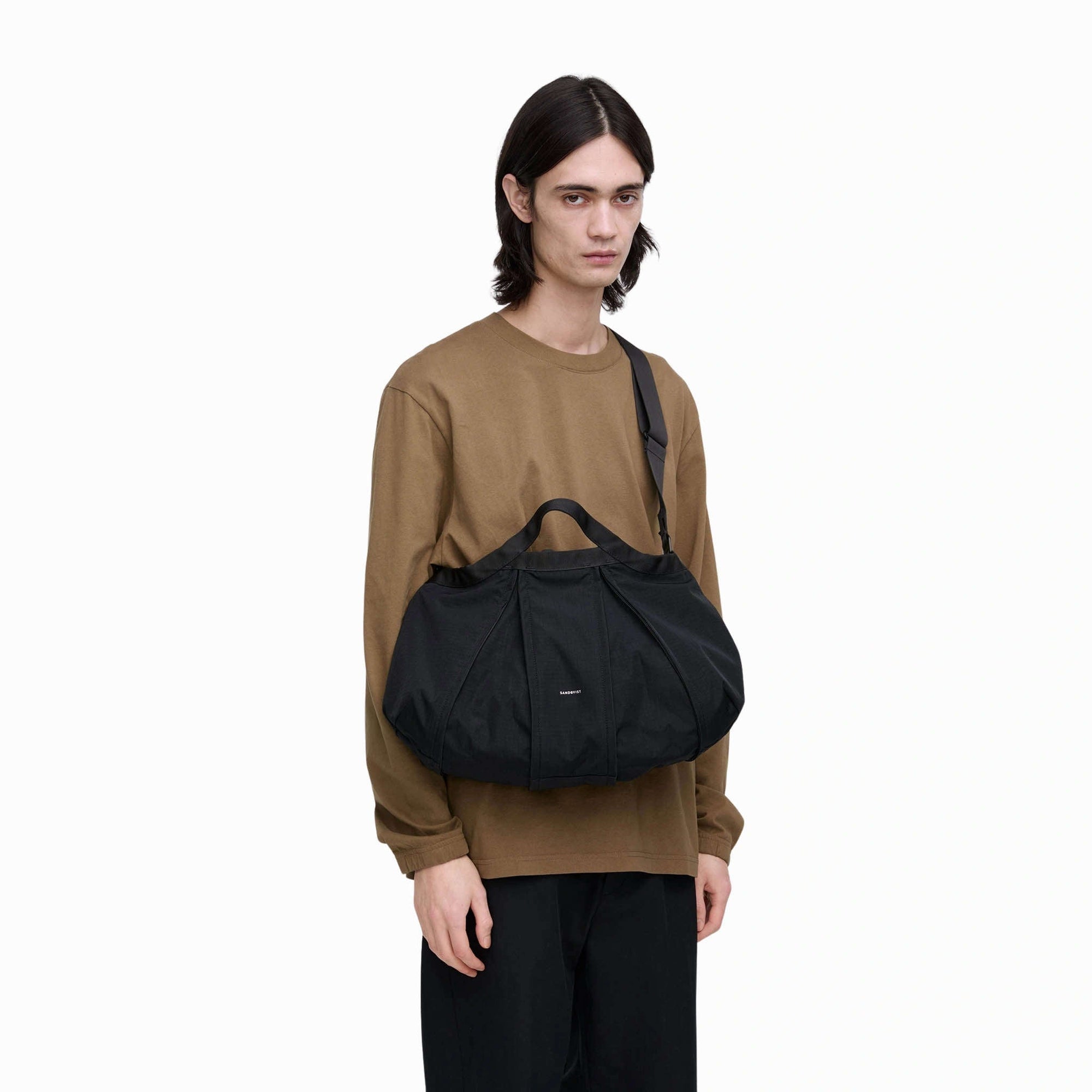Sandqvist | Grid Crossbody Bag | Expandable Shoulder Bag | Black