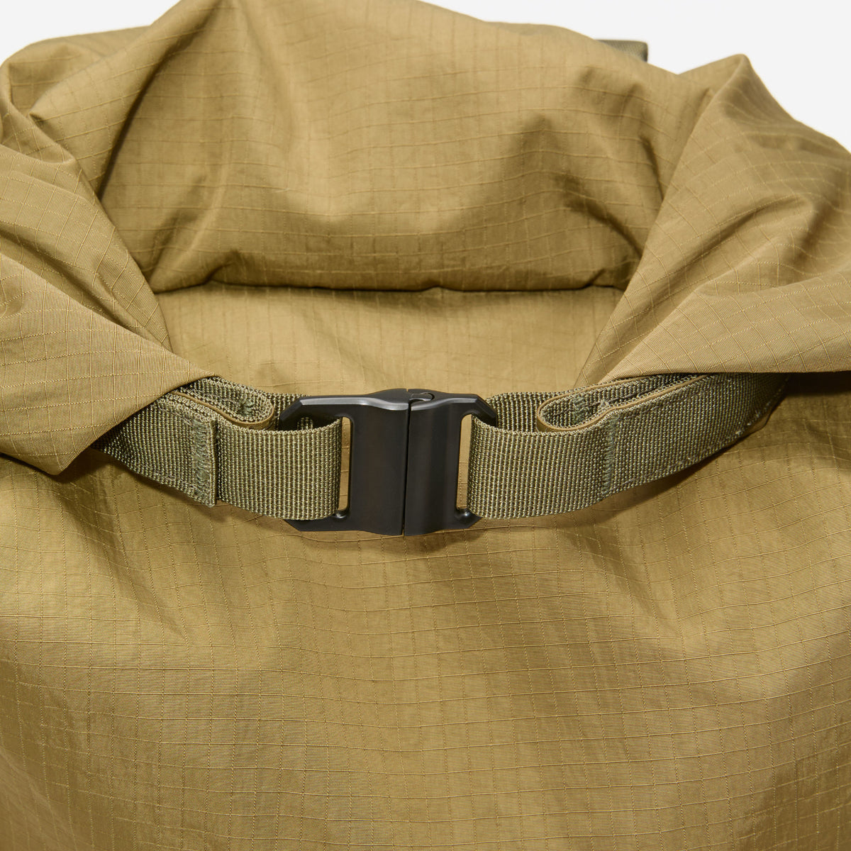 GRID Rolltop Backpack 14" Sandqvist 260405613 Backpacks One Size / Olive