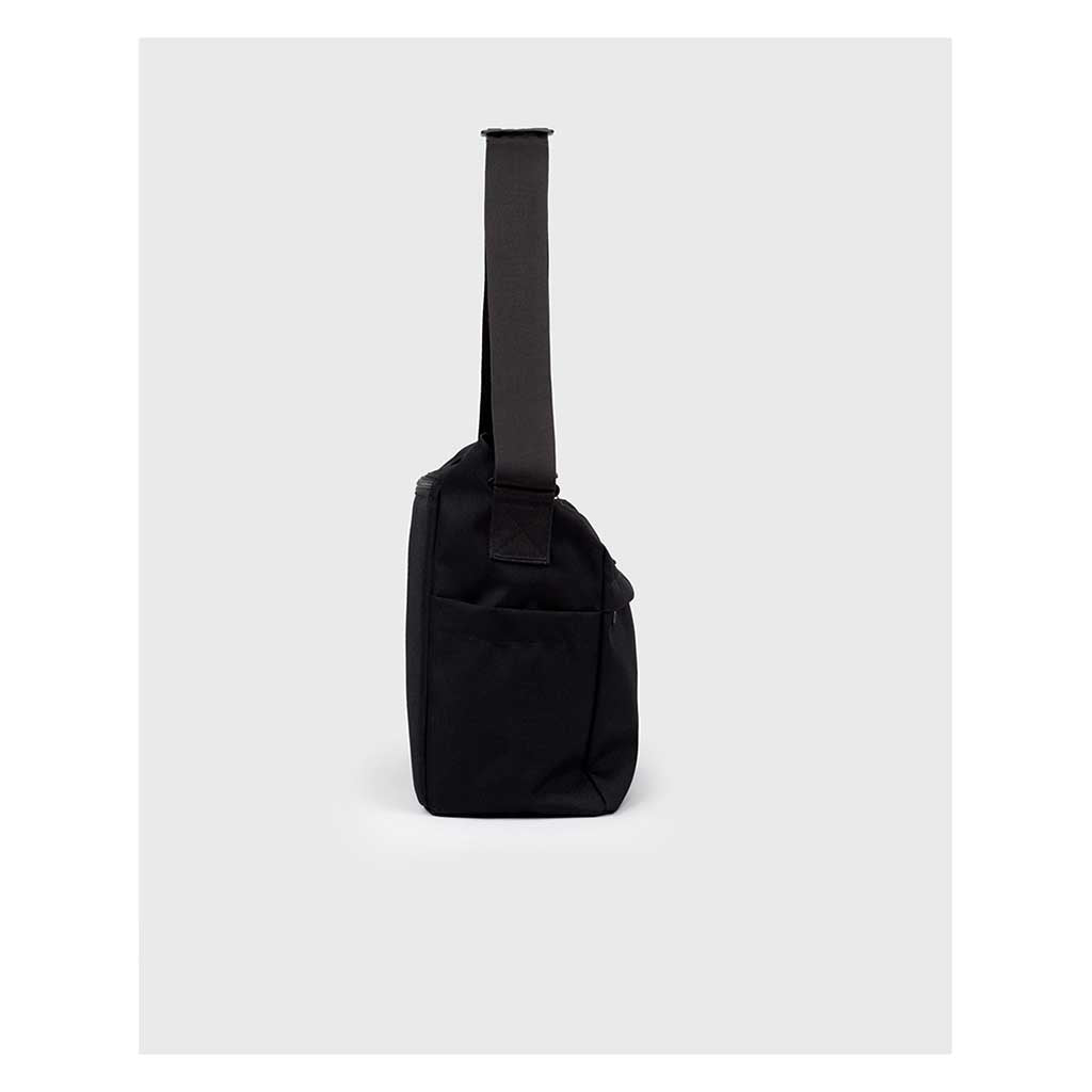 Icon Messenger Bag Sandqvist 256905999 Messenger Bags 29L / Black