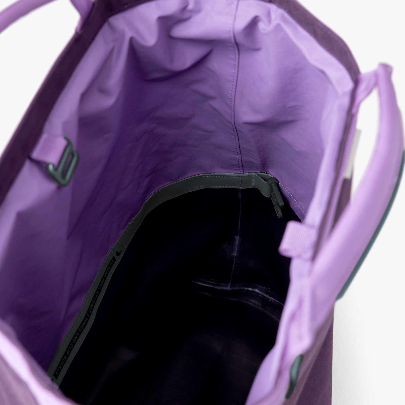 Meridian Waterproof Tote Pack Sea to Summit 59405 Tote Bags 25L / Nightshade