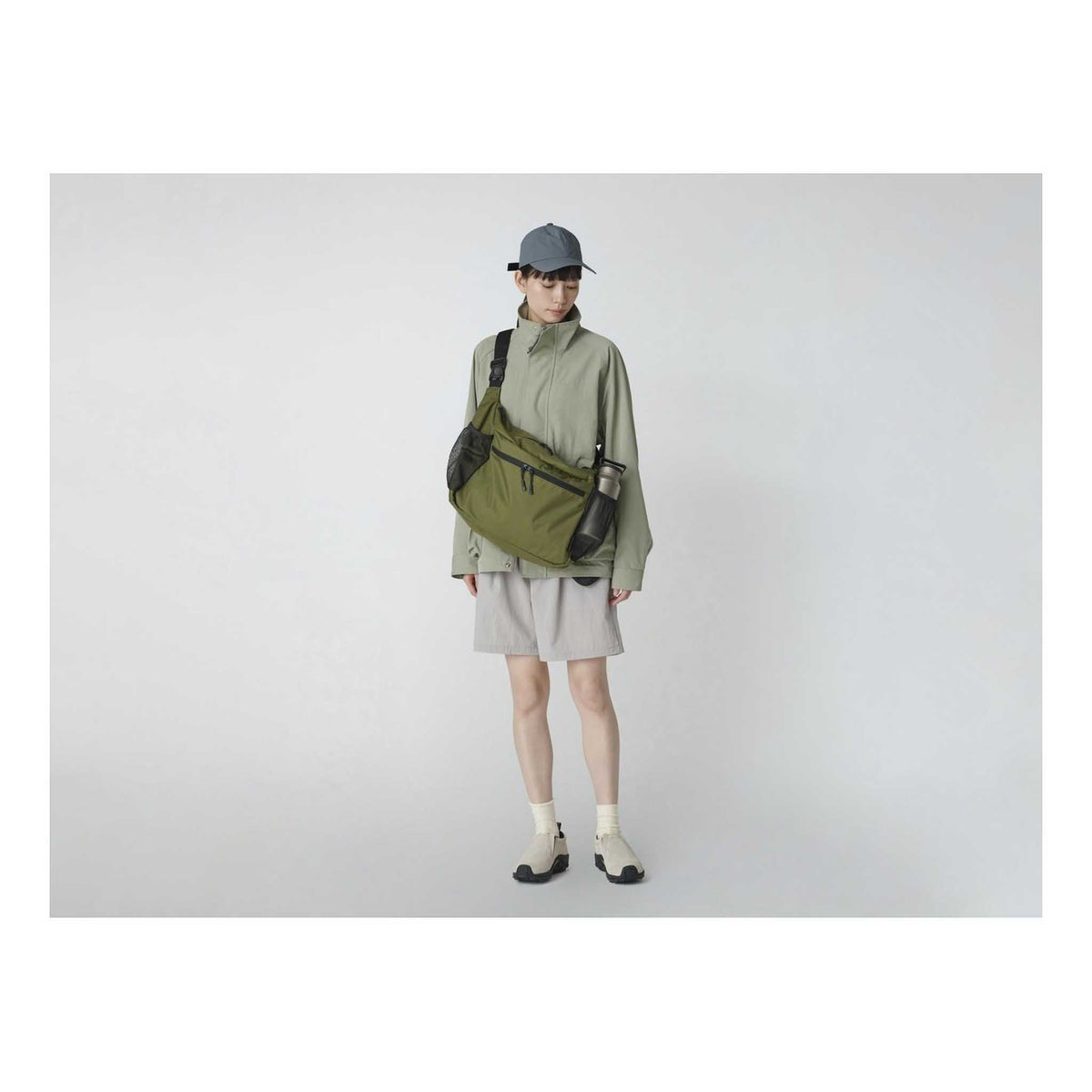 Everyday Use Middle Shoulder Bag Snow Peak AC-25SU40300066 Messenger Bags One Size / Olive