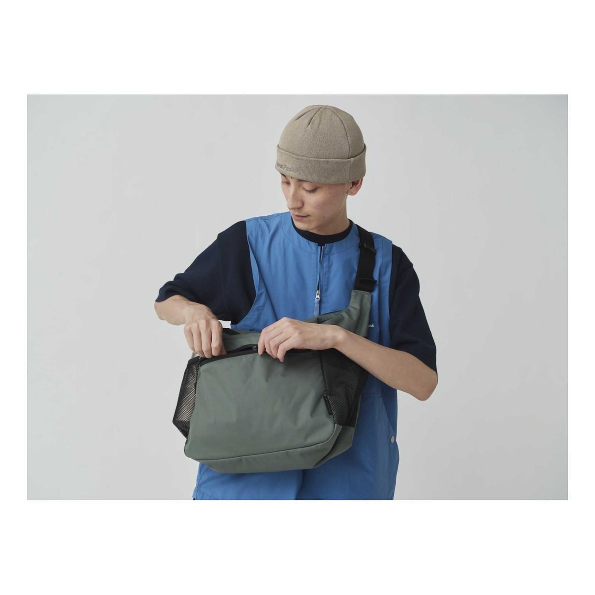 Everyday Use Middle Shoulder Bag Snow Peak AC-25SU40300066 Messenger Bags One Size / Olive