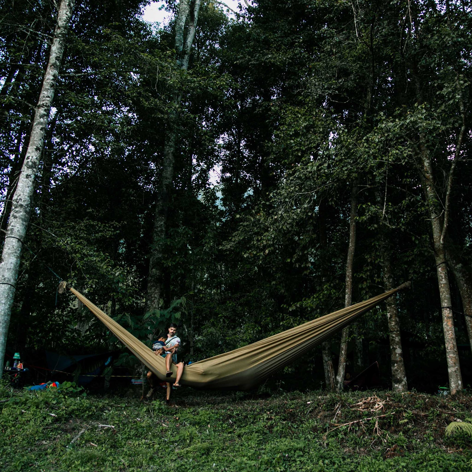Mammock Hammock Ticket To The Moon TMM4323 Hammocks 800 x 450 cm / Olive Brown/Sparkling Gold