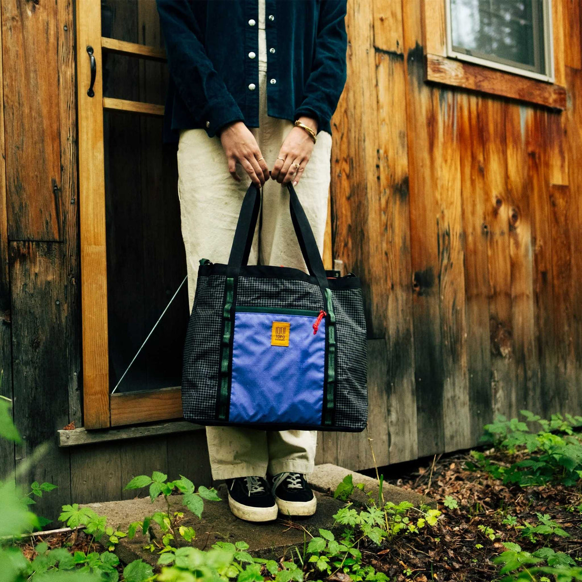 Mountain Utility Tote Topo Designs 932431524000 Gear Totes 33L / Grid/Very Peri