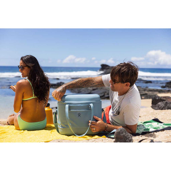 Hydro Flask Carry Out Soft Cooler 12L