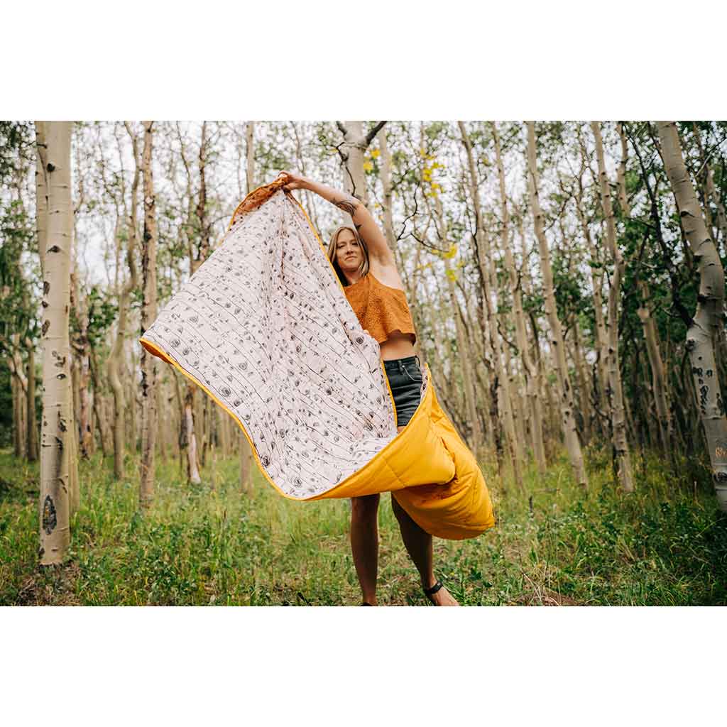 Kelty Bestie Blanket Super Soft Outdoor Blanket WildBounds