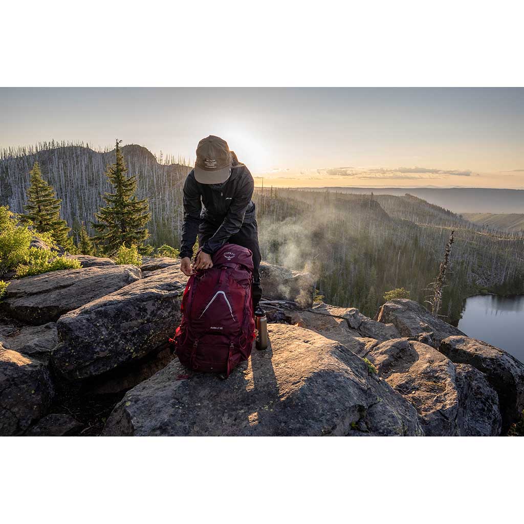 Osprey | Aura AG LT 65 Backpack | Women's | Koseret/Spring Green
