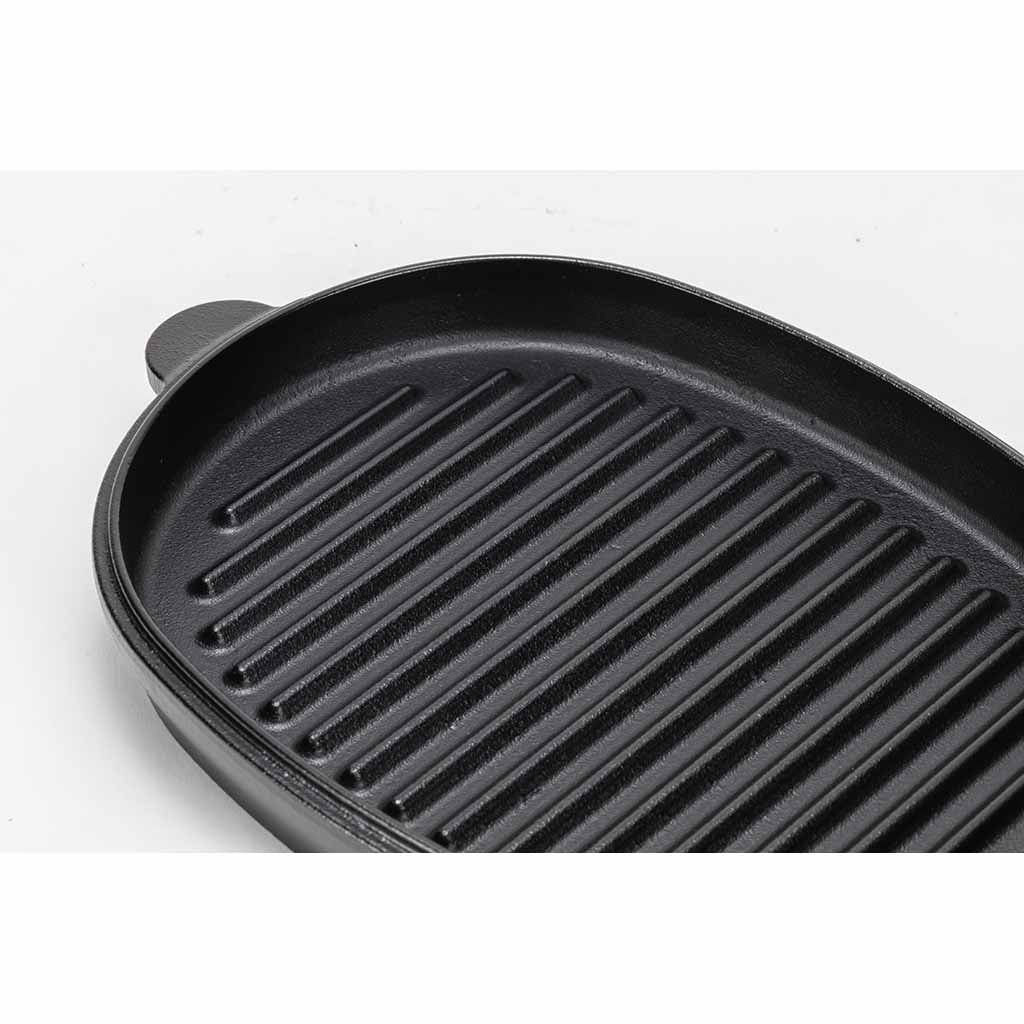 https://wildbounds.com/cdn/shop/products/snow-peak-micro-oval-cast-iron-oven-dutch-ovens-one-size-black-cs-503r-34664340553895.jpg?v=1687277874