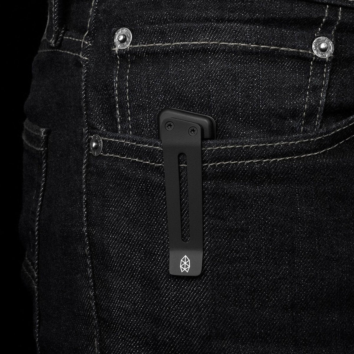 The Chapter The James Brand KN100106-00 Pocket Knives One Size / Black | Black